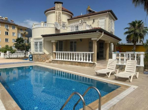 Villa GOLD Alanya da Özel Havuzlu Muhteşem Villa